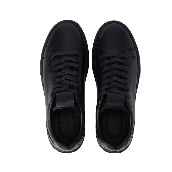 Brava Plain Black Sneaker