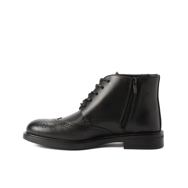 Brava Veldt Black Leather Half Boot