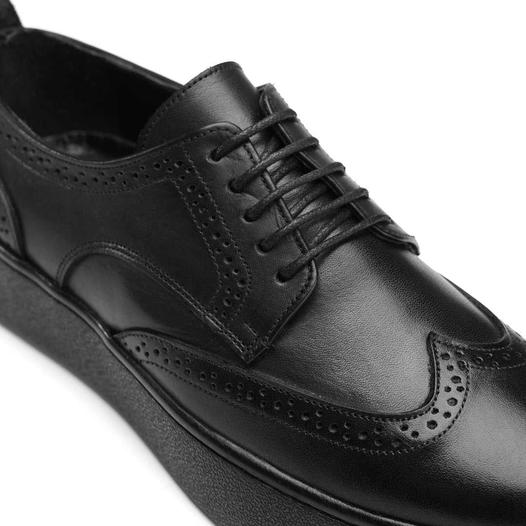 Brava Premium Black Sneakers