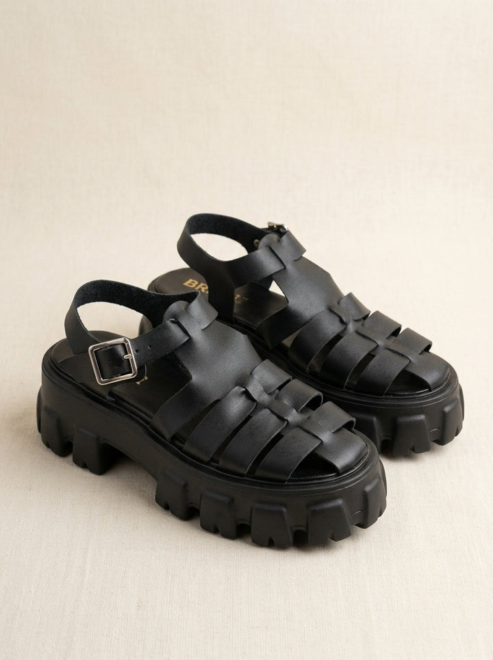 Brava Sienna Fisherman Sandals- Black