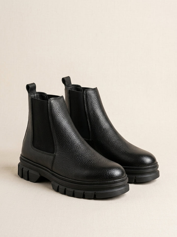 Brava Kellan Chelsea Boots- Black