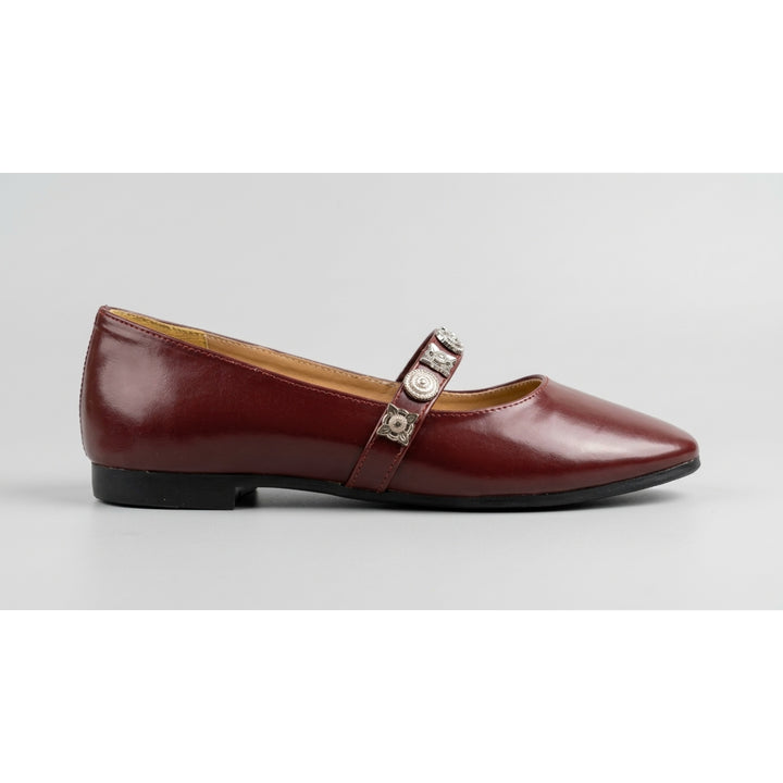 Brava Charm Flat- Burgundy