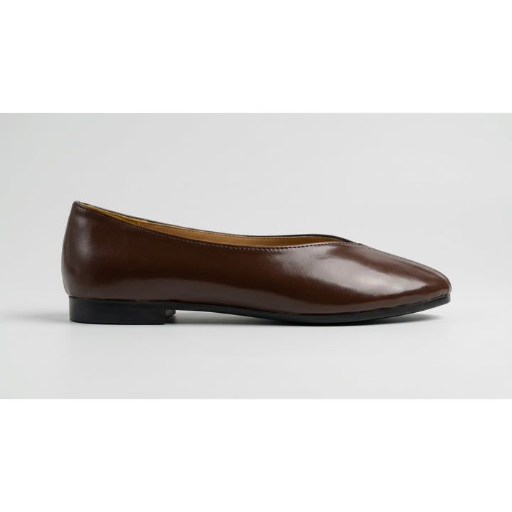 Brava Muse Flat- Brown